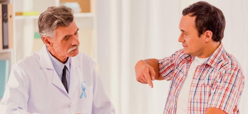 Un médecin donne des conseils sur la prévention de la prostatite